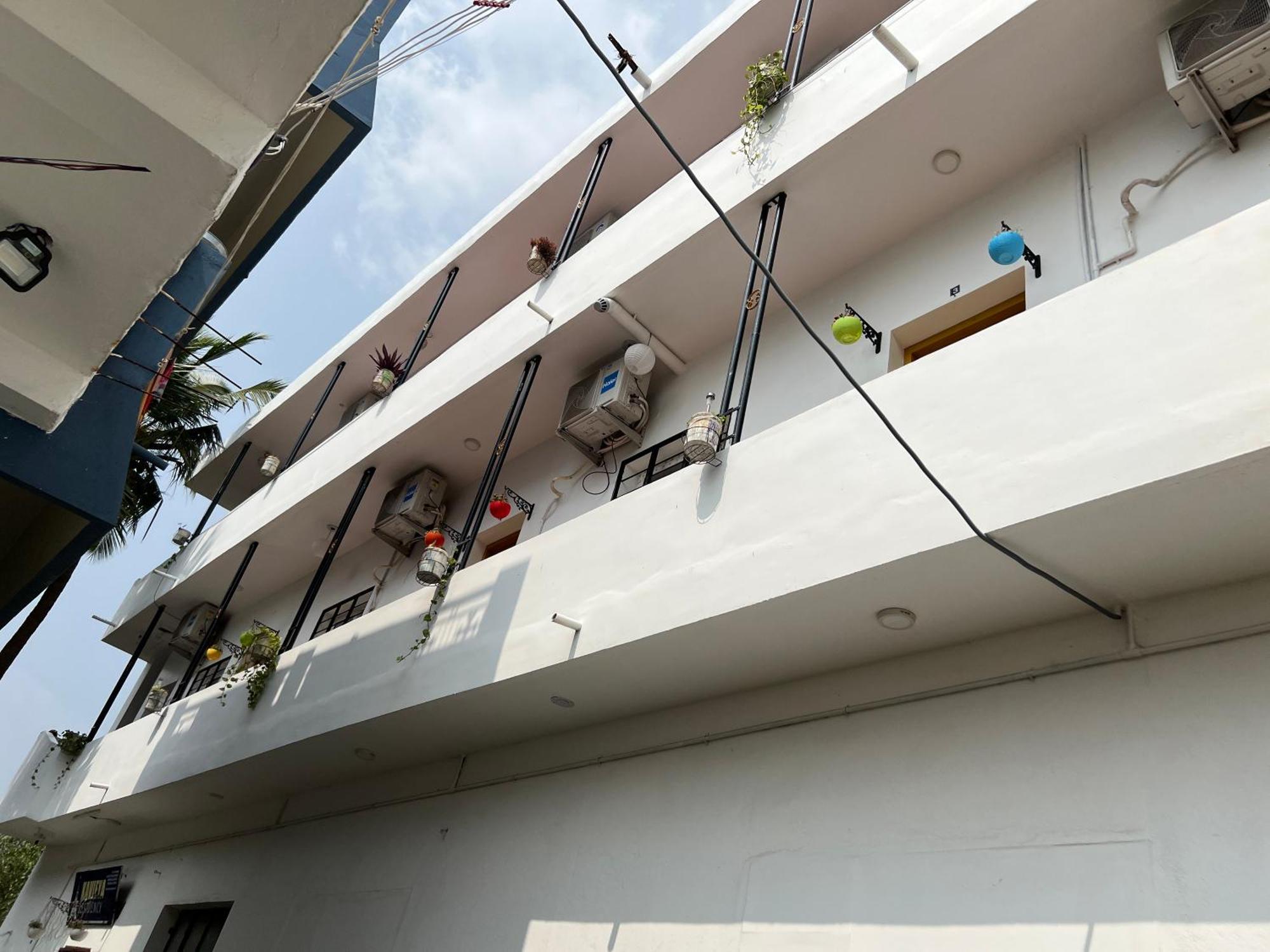 Kavieya Residency Hotel Pūrnānkuppam Екстериор снимка
