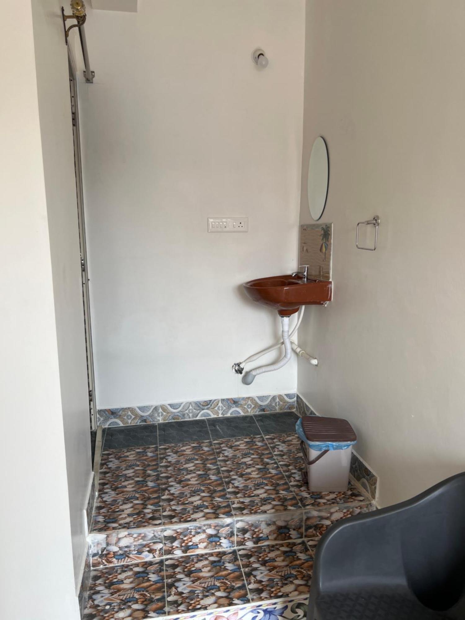 Kavieya Residency Hotel Pūrnānkuppam Екстериор снимка