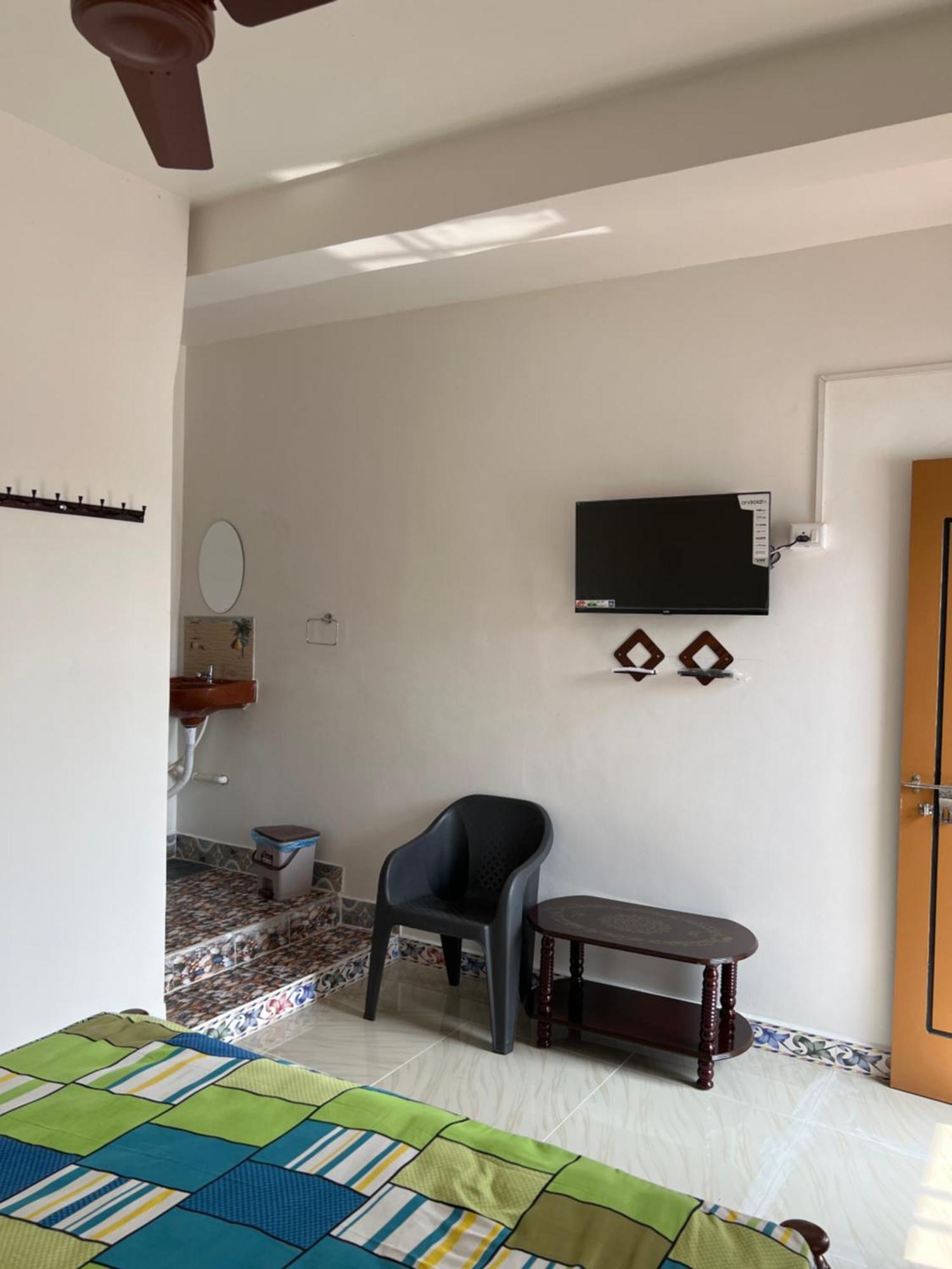 Kavieya Residency Hotel Pūrnānkuppam Екстериор снимка