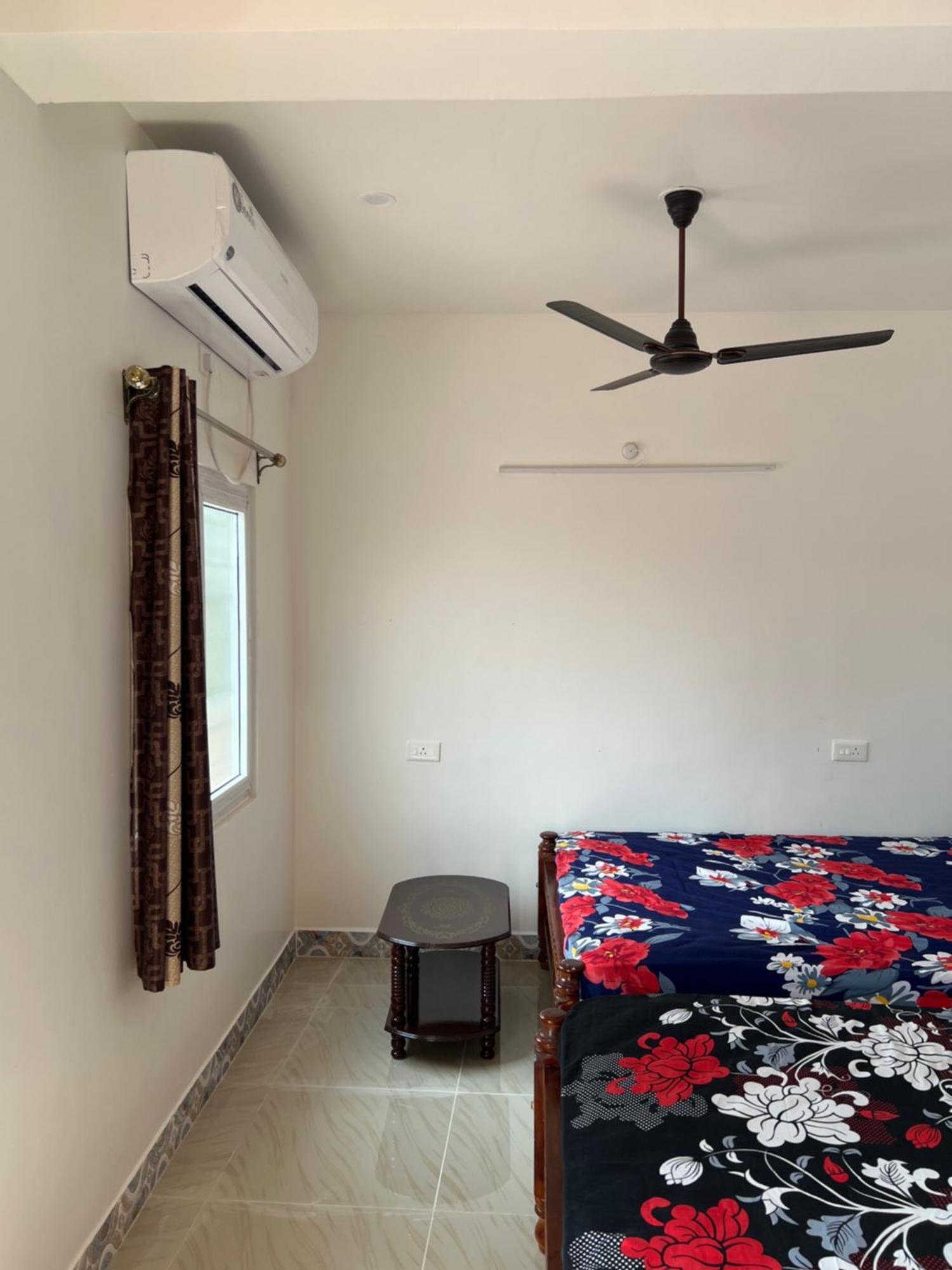 Kavieya Residency Hotel Pūrnānkuppam Екстериор снимка
