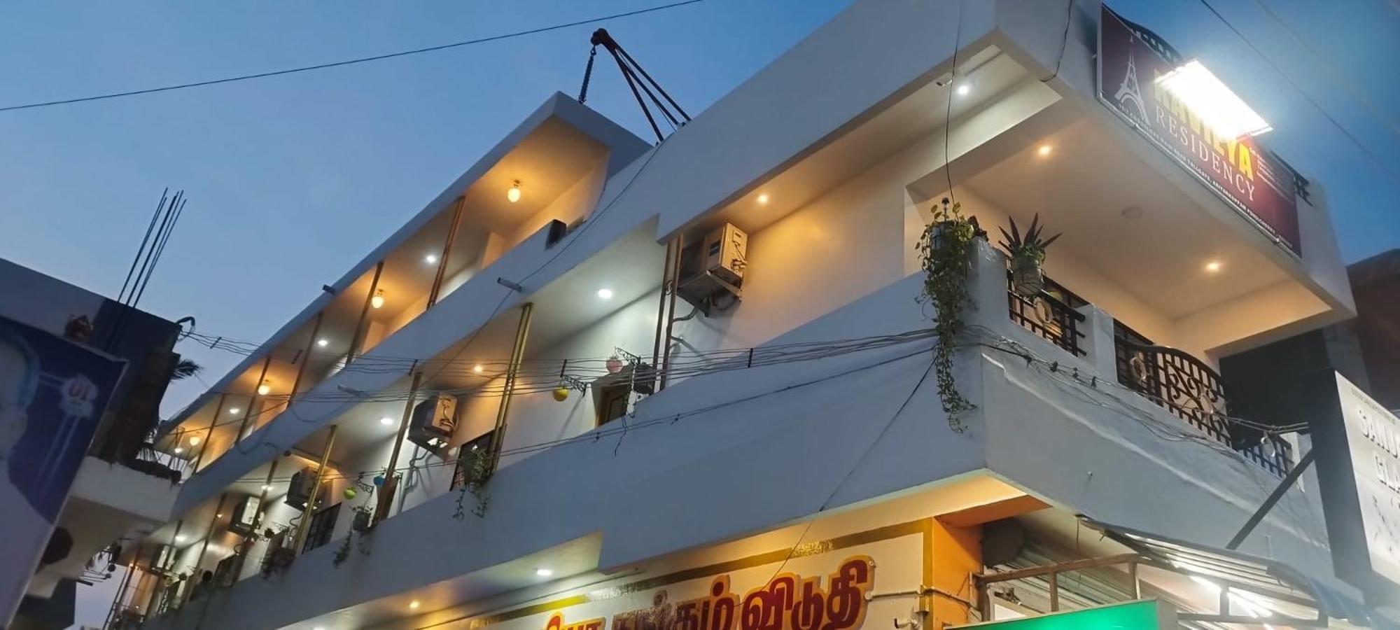 Kavieya Residency Hotel Pūrnānkuppam Екстериор снимка