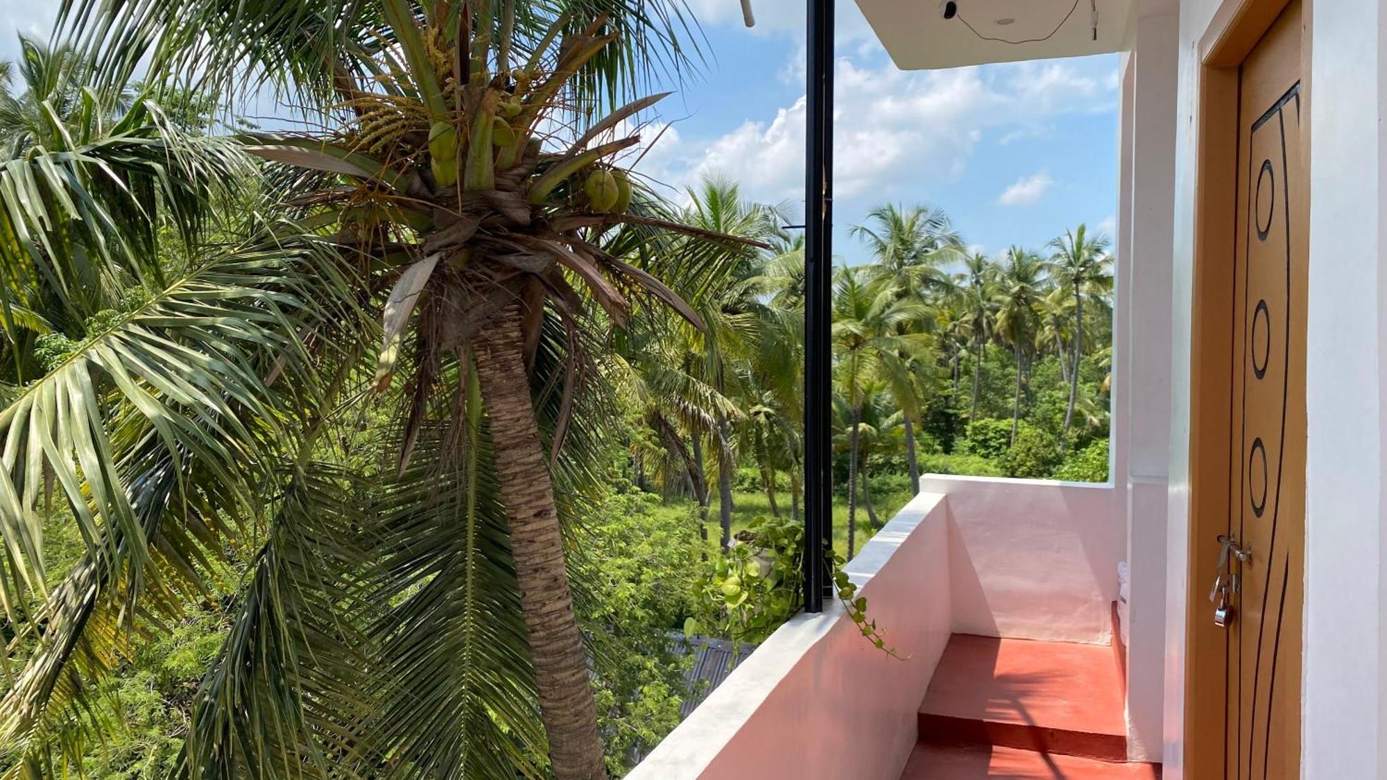 Kavieya Residency Hotel Pūrnānkuppam Екстериор снимка