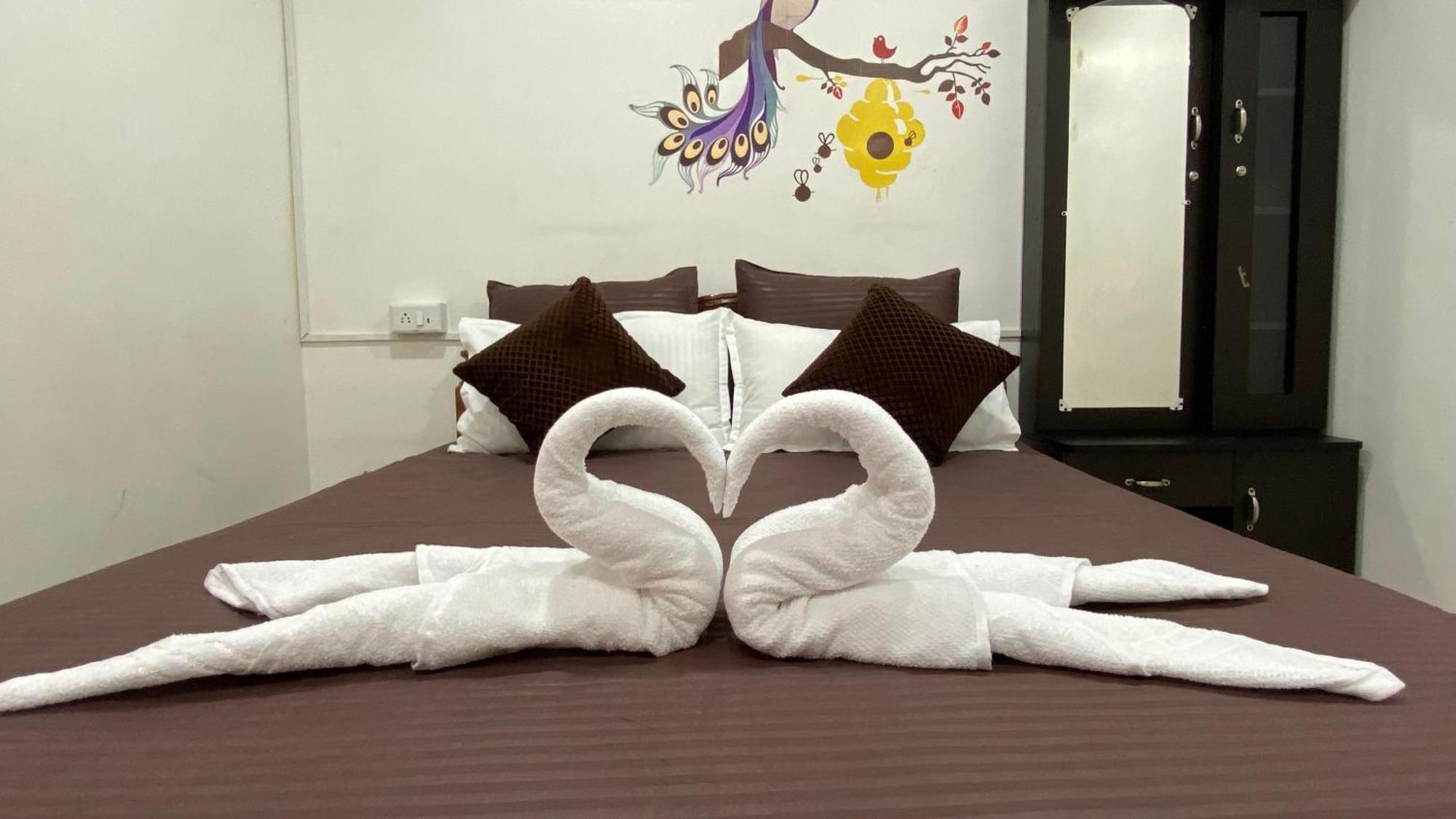 Kavieya Residency Hotel Pūrnānkuppam Екстериор снимка