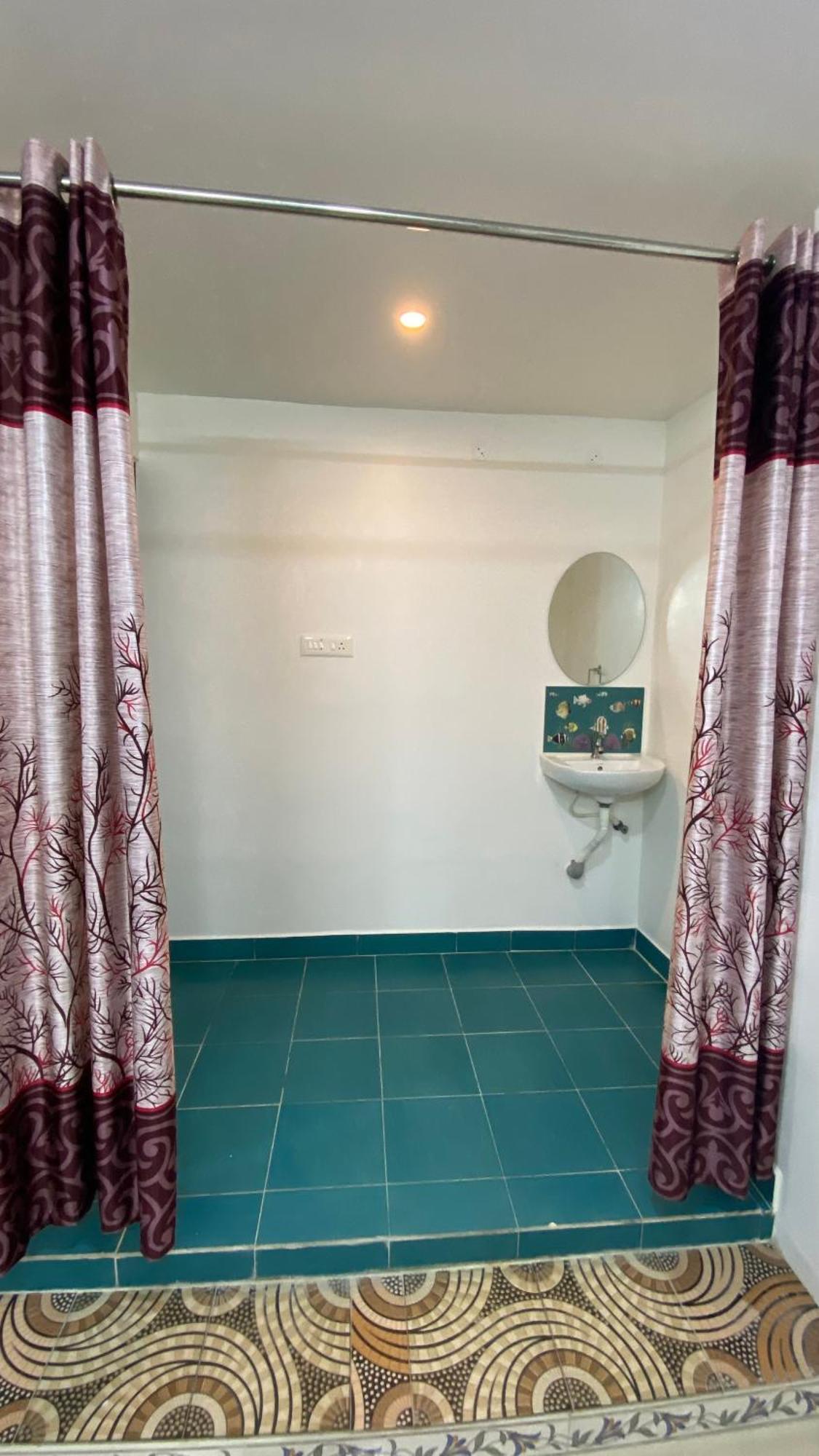 Kavieya Residency Hotel Pūrnānkuppam Екстериор снимка
